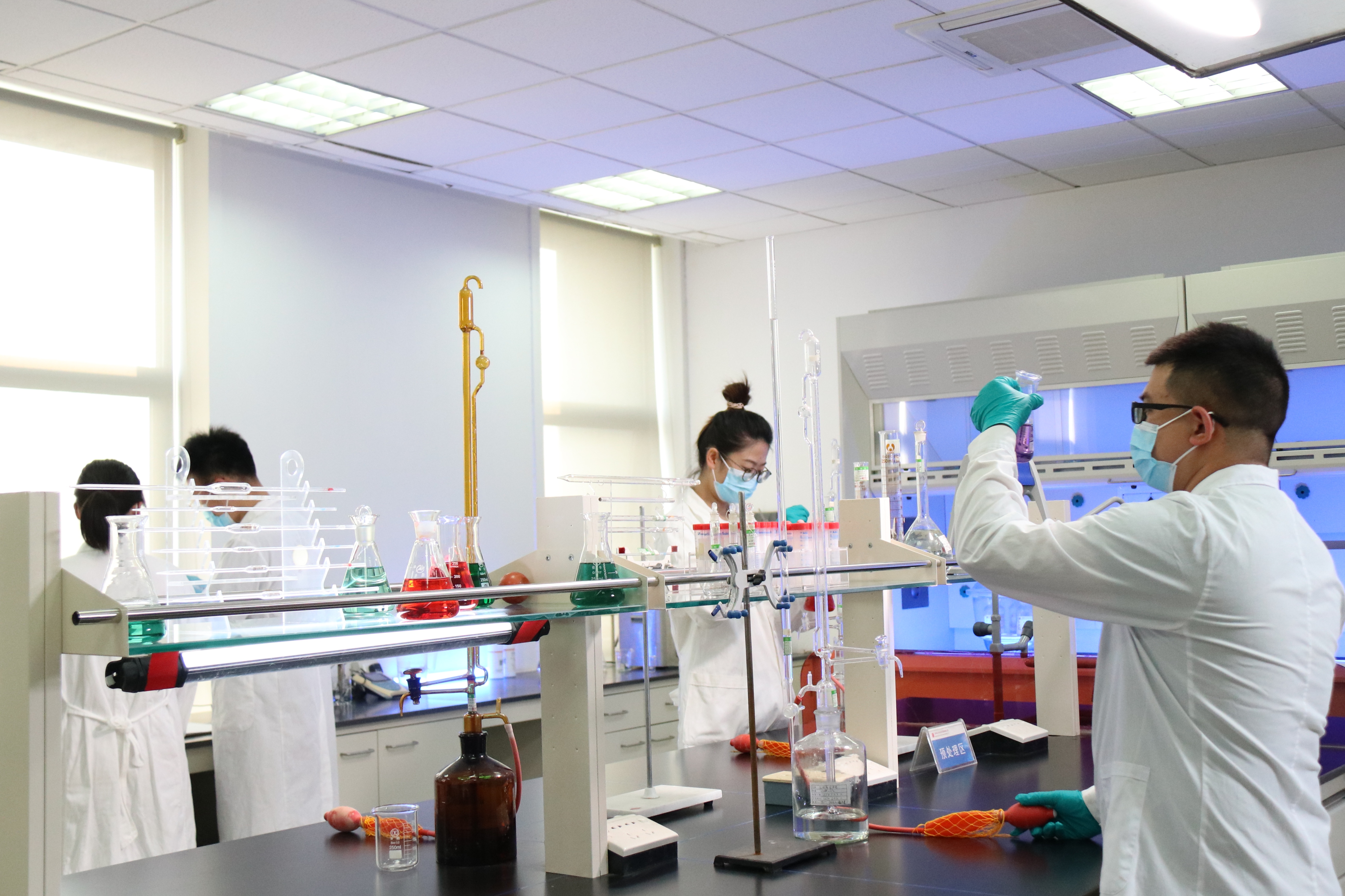 1690177807943070150.jpg 打造催化劑“專(zhuān)精特新”企業(yè)1(李云霞攝).jpg