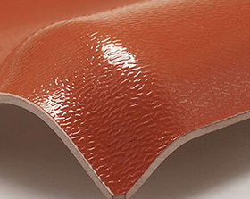 仿古樹(shù)脂瓦的價(jià)格和傳統(tǒng)瓦片相比如何？